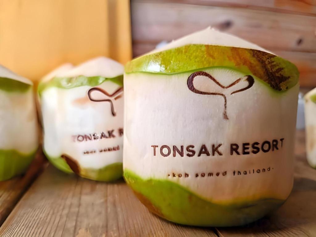 Tonsak