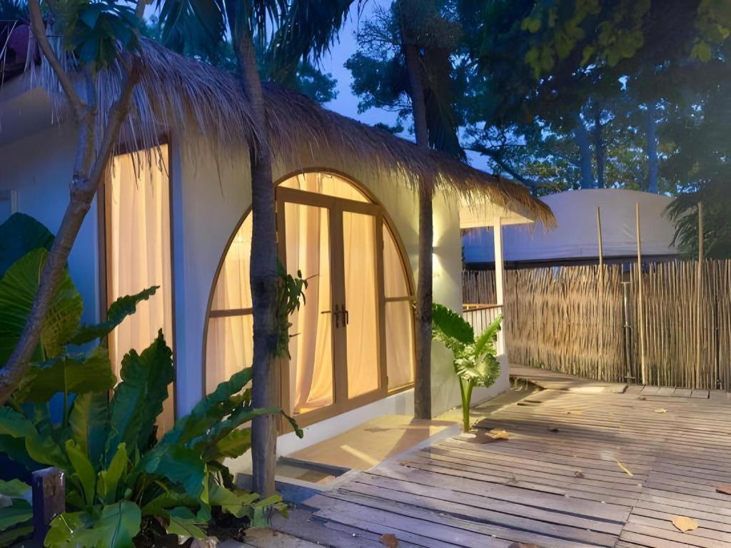 Tonsak Koh Samet