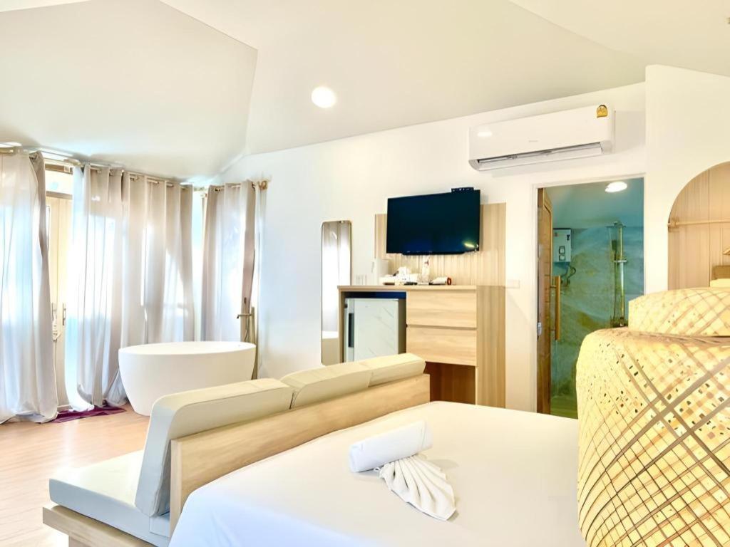 Tonsak Resort 3*